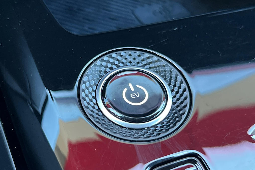 Thumbnail: 2023 Kia Niro - 29