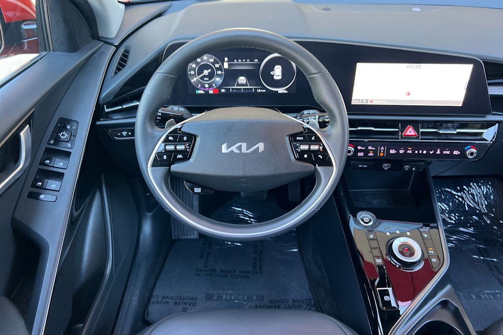 Thumbnail: 2023 Kia Niro - 12