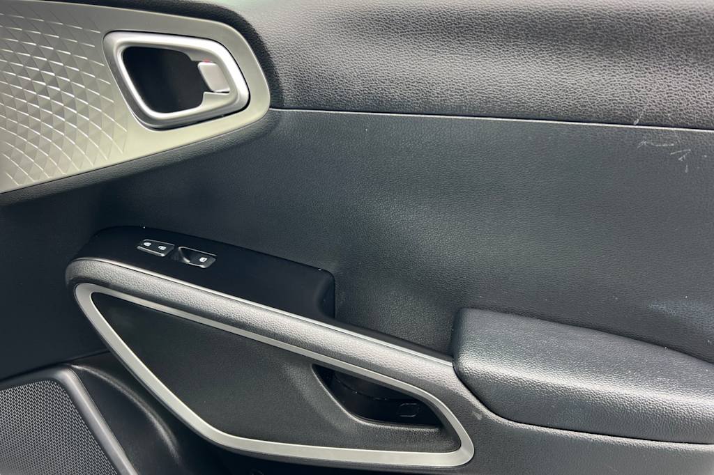 Thumbnail: 2024 Kia Soul - 23