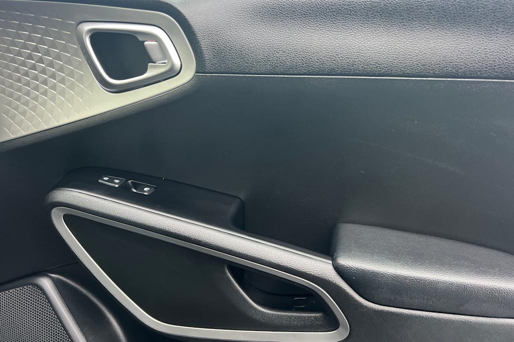 Thumbnail: 2024 Kia Soul - 23