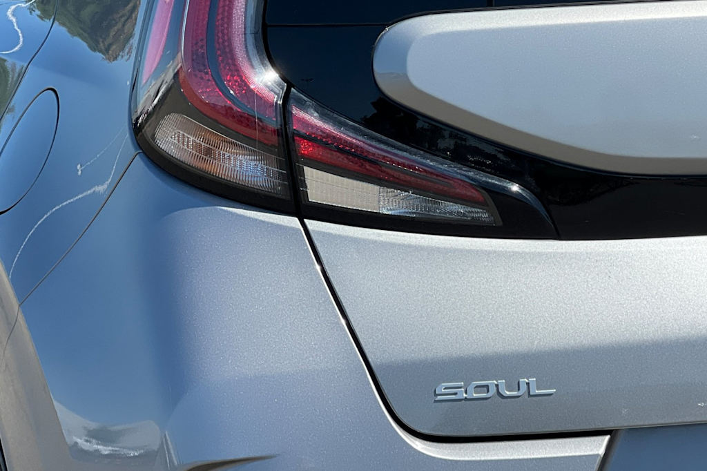 Thumbnail: 2023 Kia Soul - 31