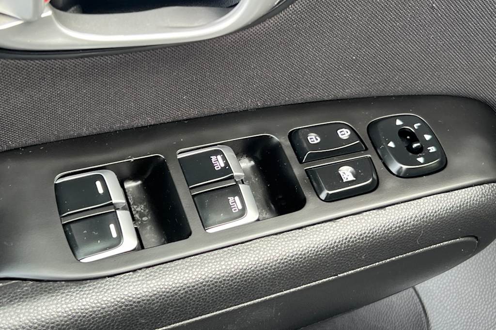 Thumbnail: 2018 Kia Soul - 22
