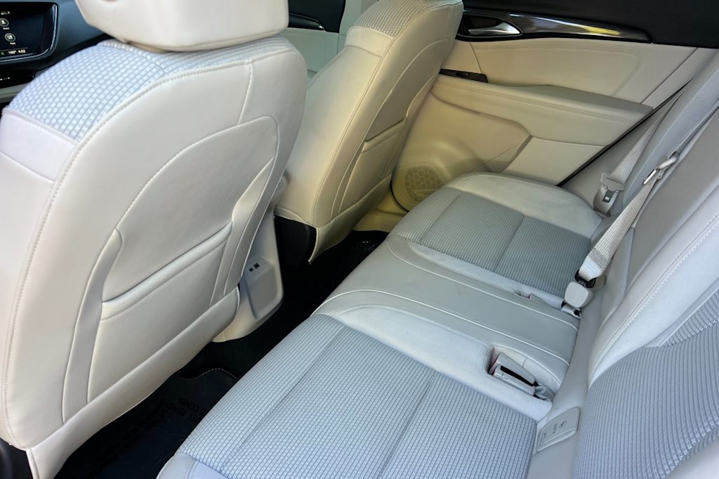 Thumbnail: 2023 Buick Envision - 10
