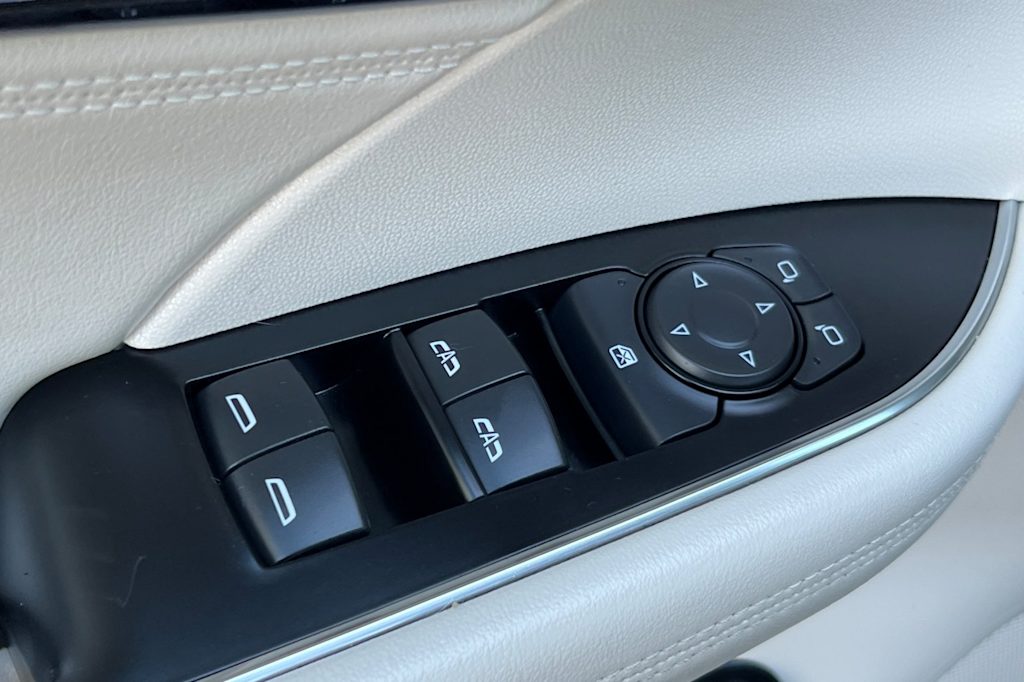 Thumbnail: 2023 Buick Envision - 22