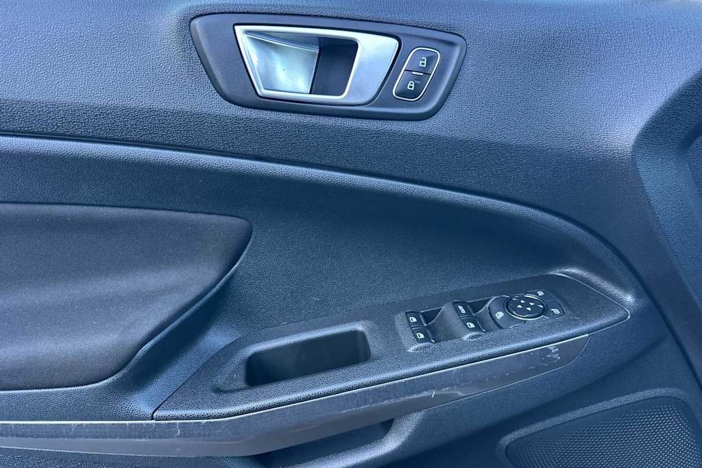 Thumbnail: 2019 Ford EcoSport - 21