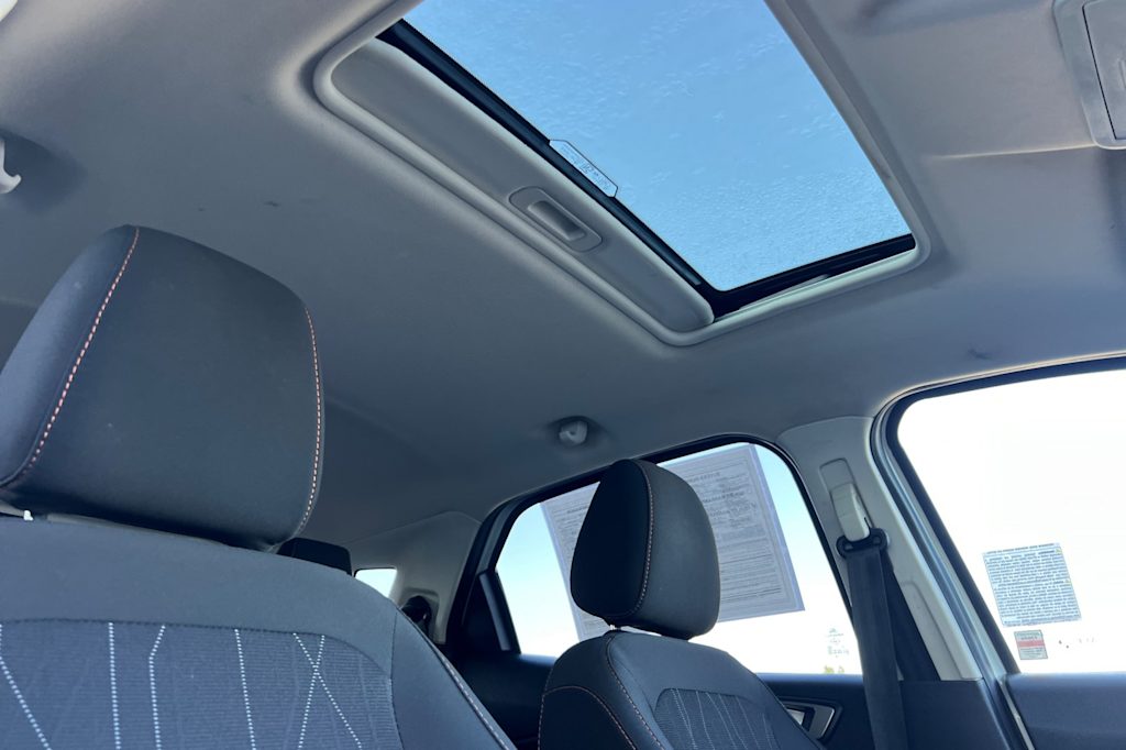 Thumbnail: 2021 Ford EcoSport - 21