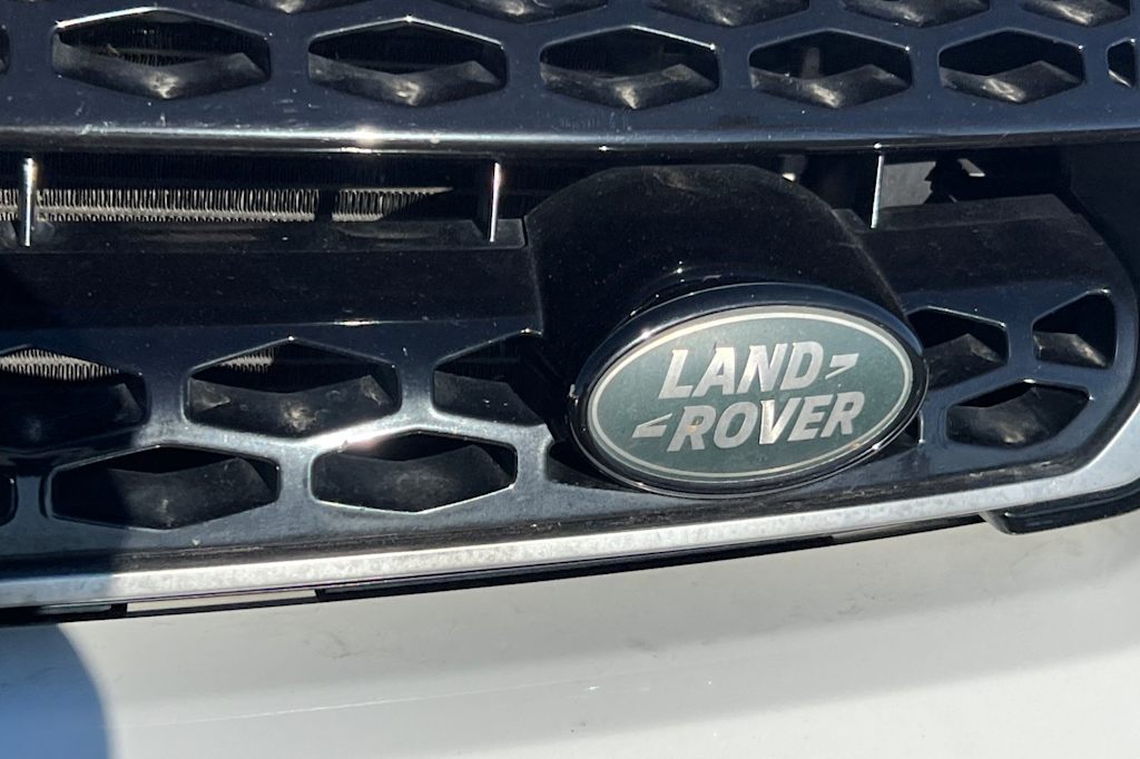 Thumbnail: 2017 Land Rover Range Rover Evoque - 15
