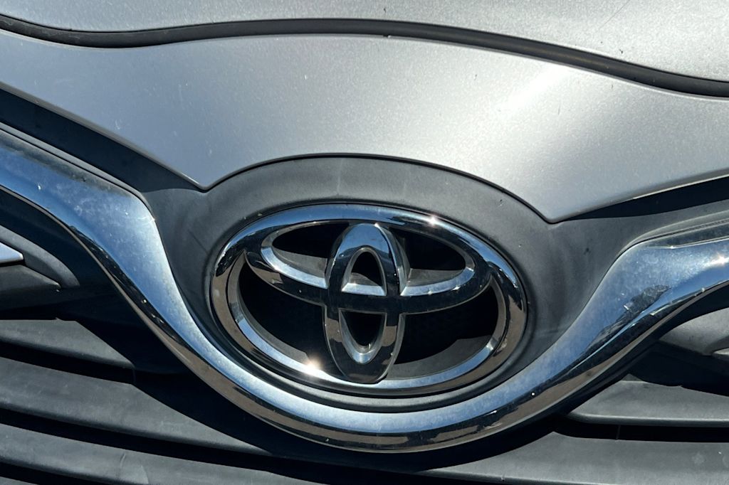 Thumbnail: 2015 Toyota Yaris - 5