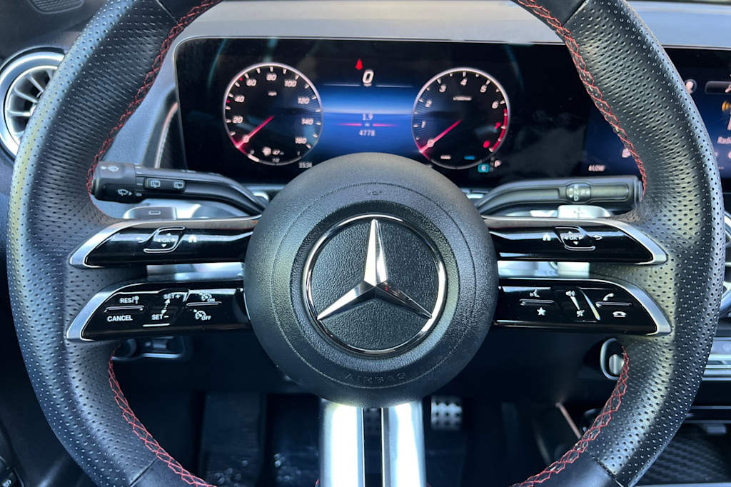 Thumbnail: 2025 Mercedes-Benz GLB - 29