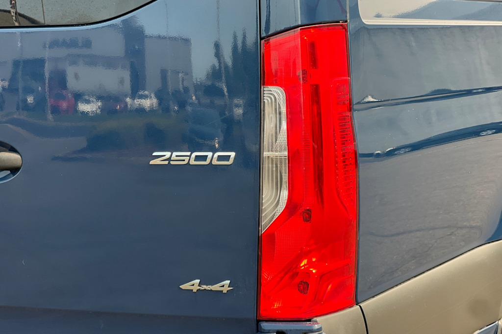 Thumbnail: 2022 Mercedes-Benz Sprinter - 28