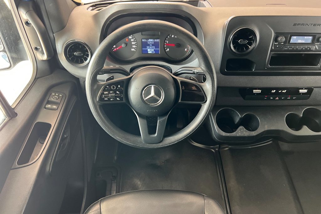 Thumbnail: 2022 Mercedes-Benz Sprinter - 8