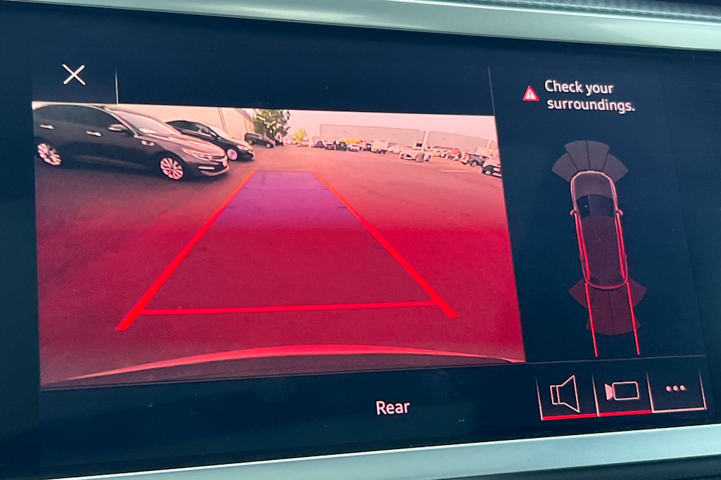 Thumbnail: 2019 Audi Q3 - 25