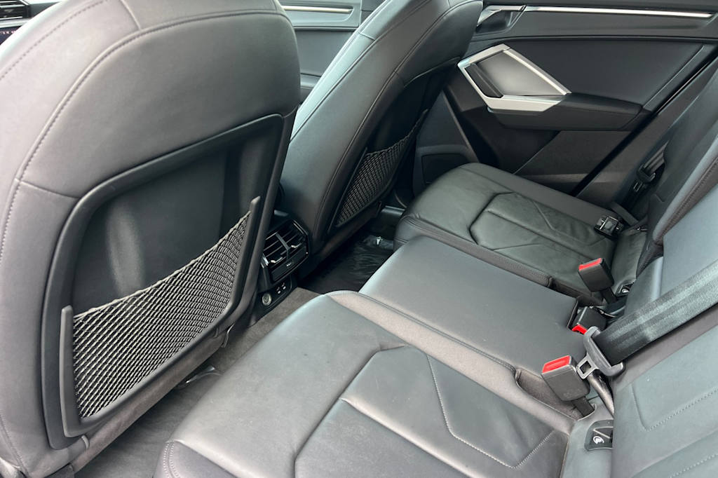 Thumbnail: 2019 Audi Q3 - 9