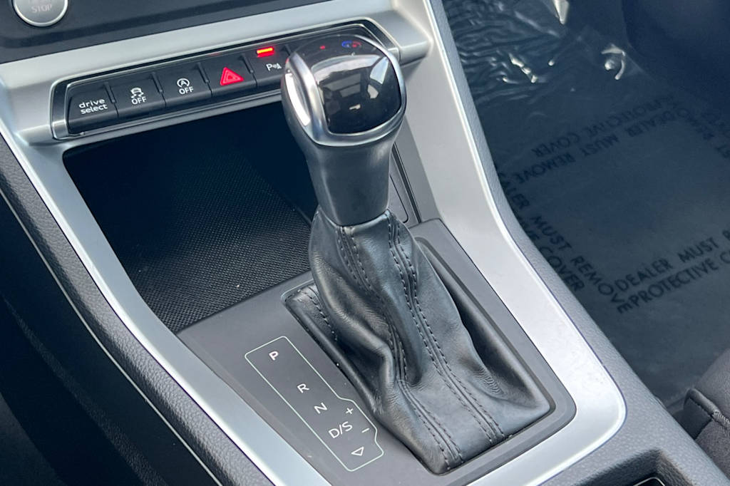 Thumbnail: 2019 Audi Q3 - 13