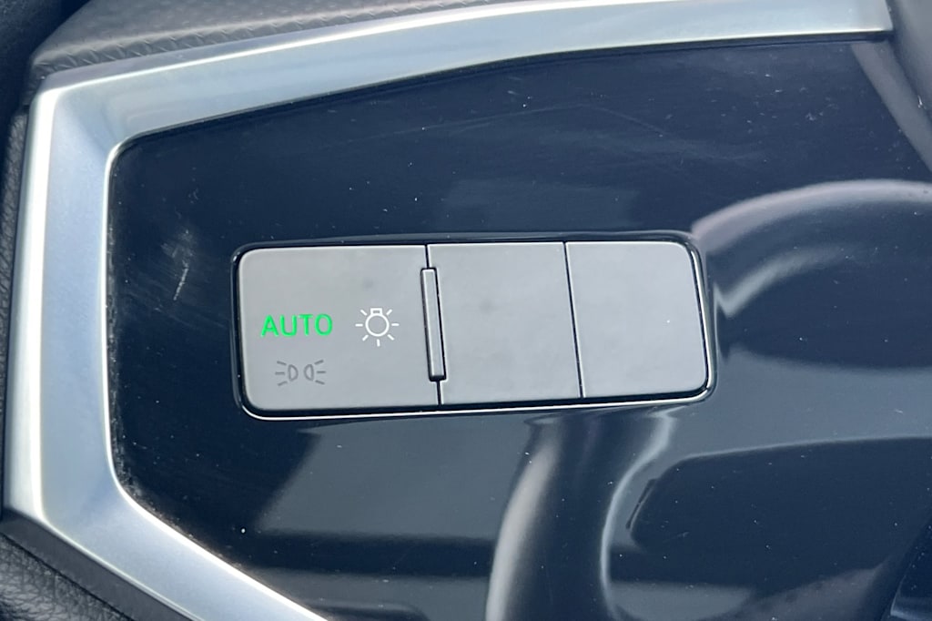Thumbnail: 2019 Audi Q3 - 32