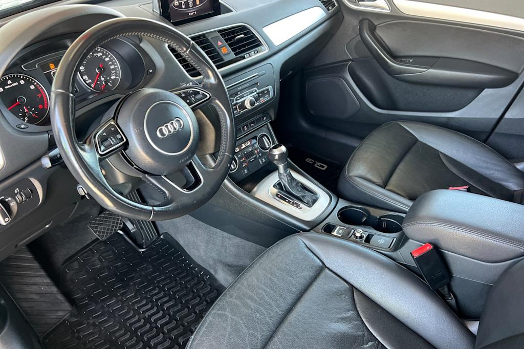 Thumbnail: 2017 Audi Q3 - 8