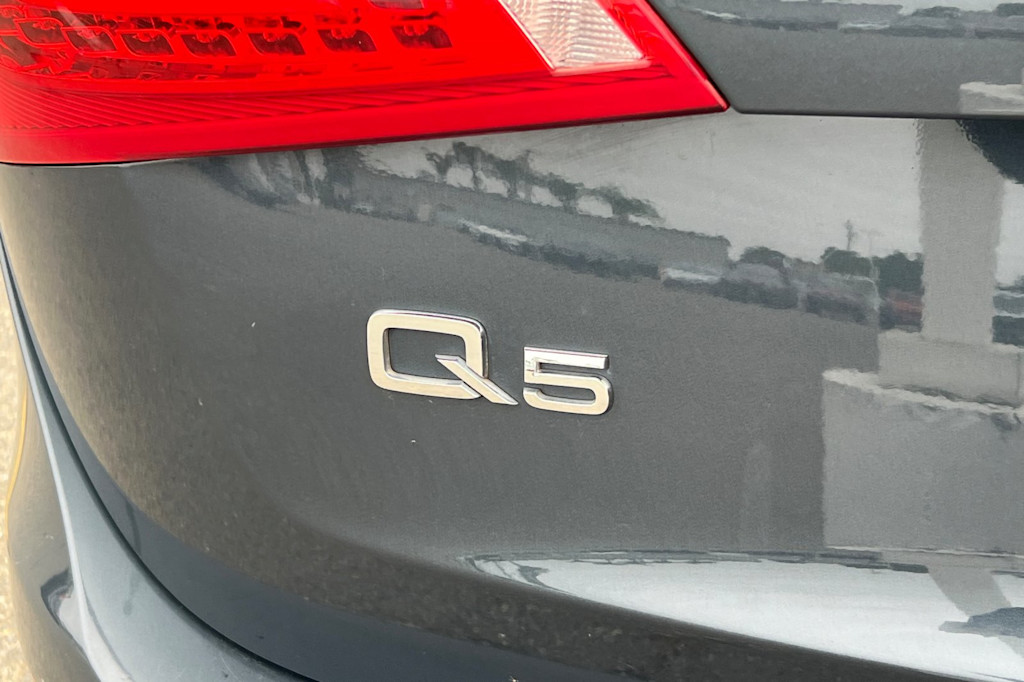 Thumbnail: 2011 Audi Q5 - 21