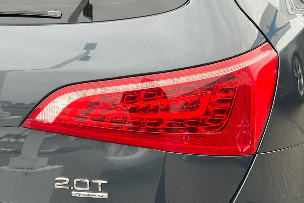 Thumbnail: 2011 Audi Q5 - 18