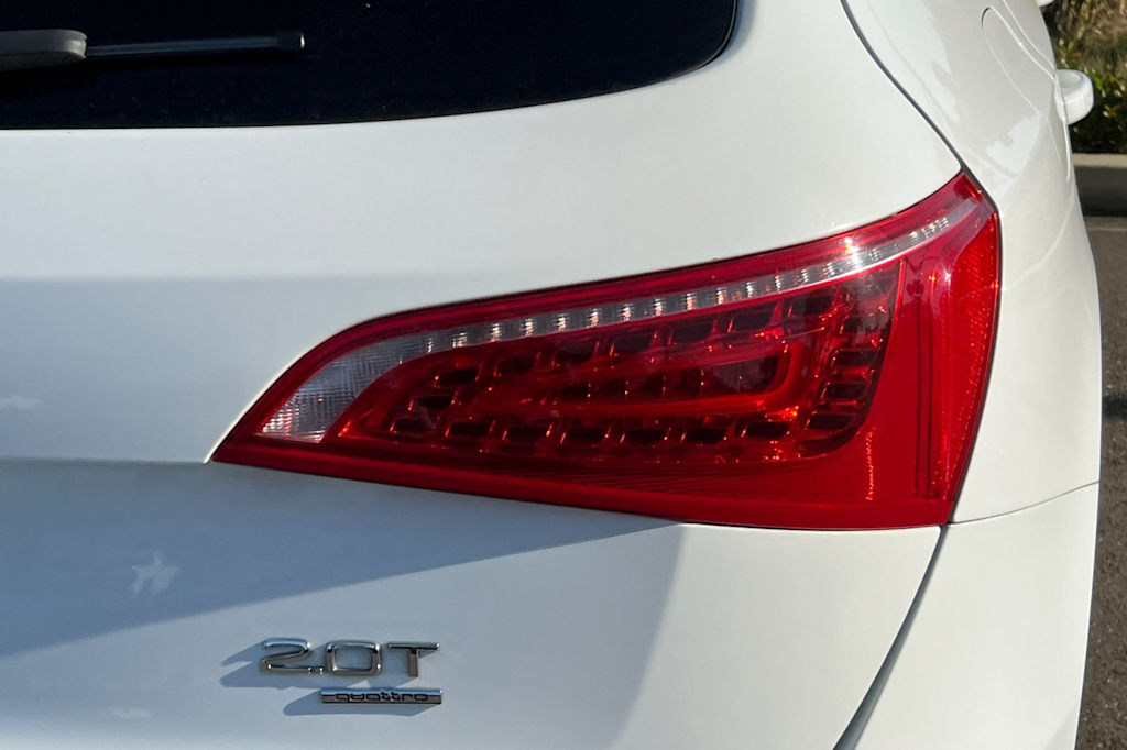 Thumbnail: 2012 Audi Q5 - 17