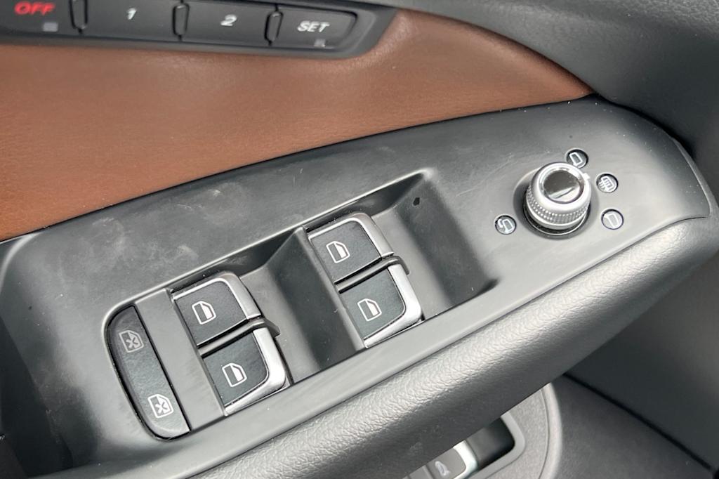 Thumbnail: 2014 Audi Q5 - 21