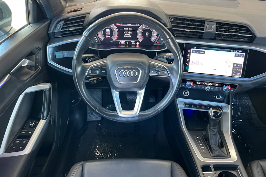 Thumbnail: 2021 Audi Q3 - 11