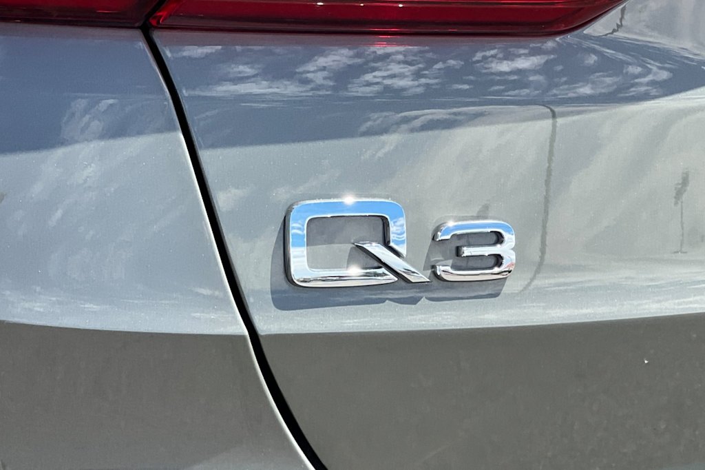 Thumbnail: 2021 Audi Q3 - 7