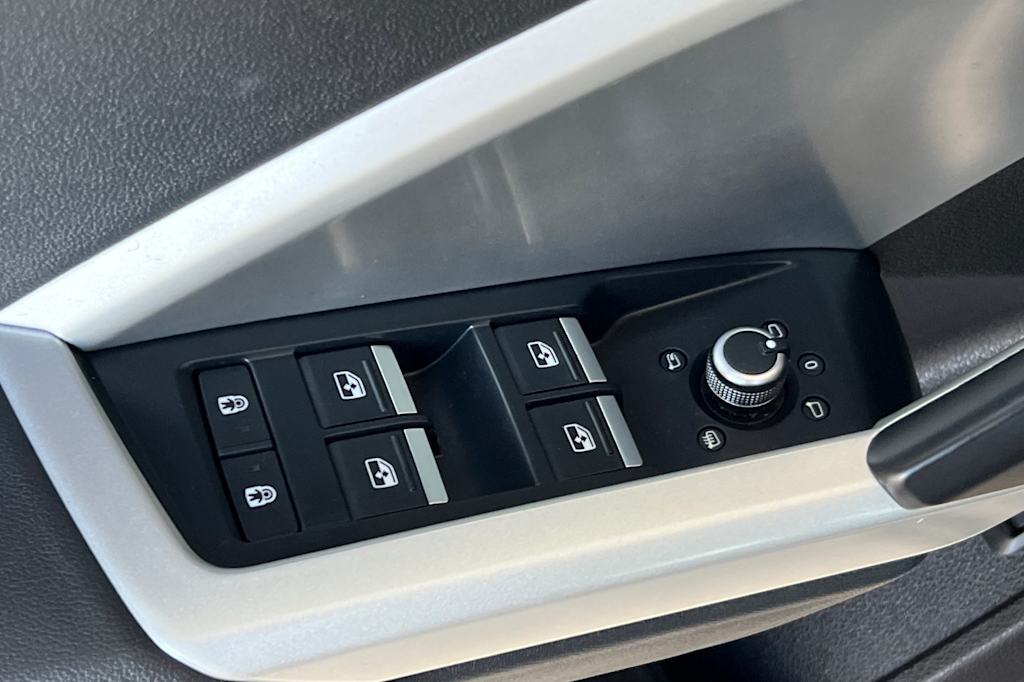 Thumbnail: 2021 Audi Q3 - 22
