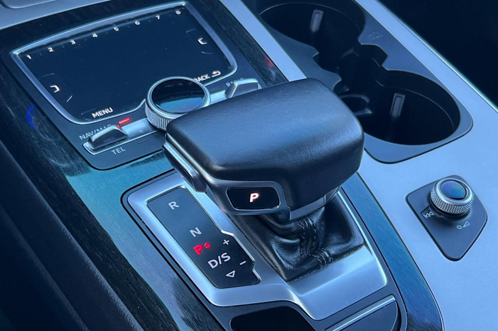 Thumbnail: 2019 Audi Q7 - 13