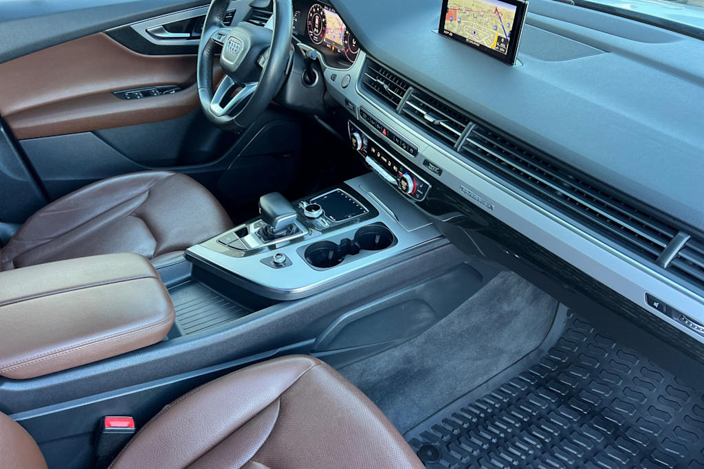 Thumbnail: 2019 Audi Q7 - 11