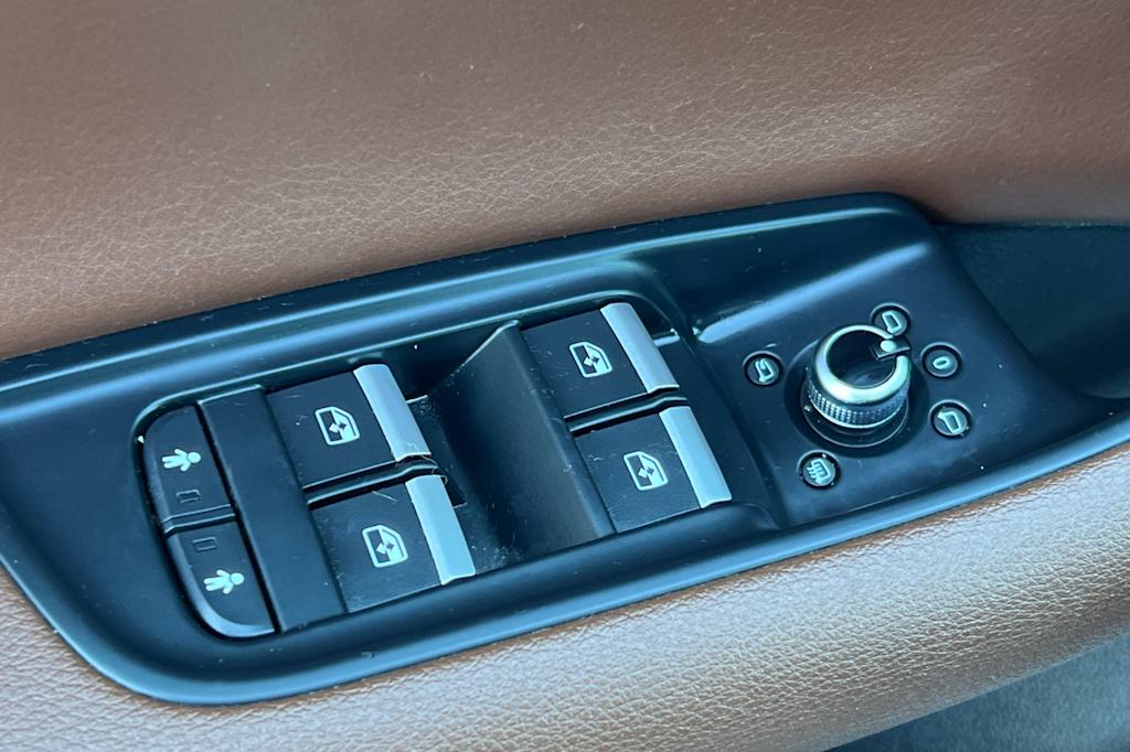 Thumbnail: 2019 Audi Q7 - 21