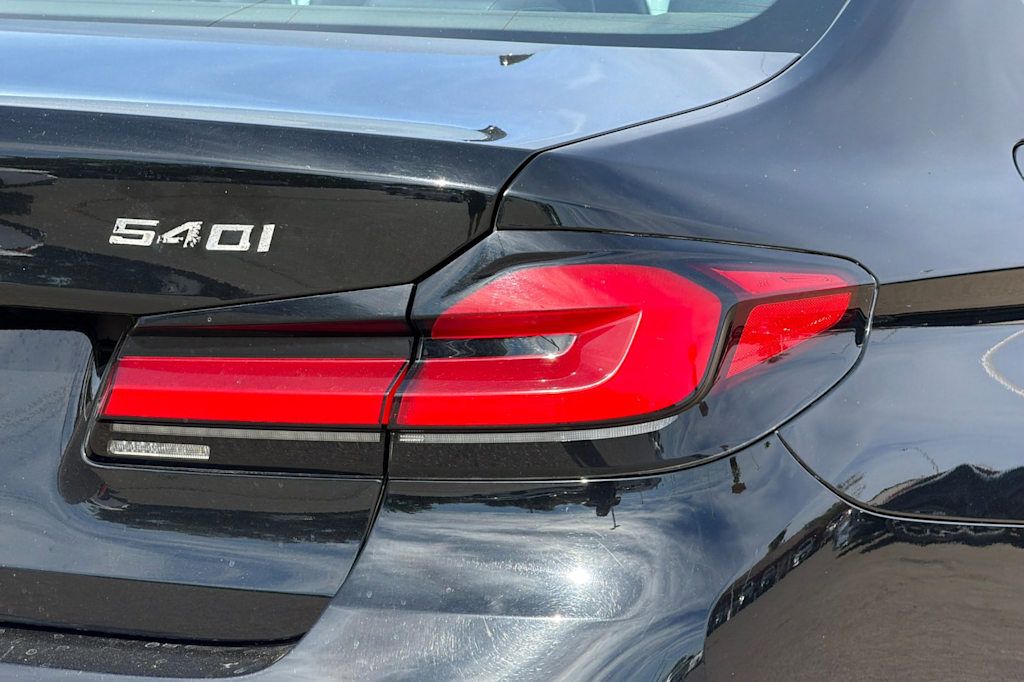 Thumbnail: 2021 BMW 5 Series - 22