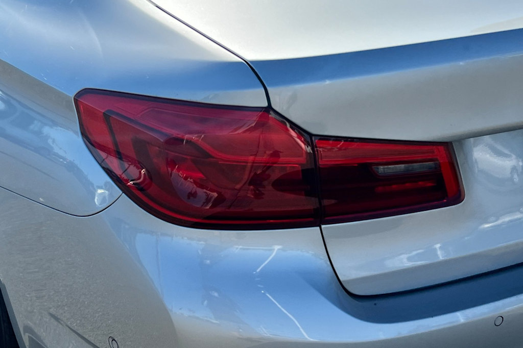 Thumbnail: 2020 BMW 5 Series - 21