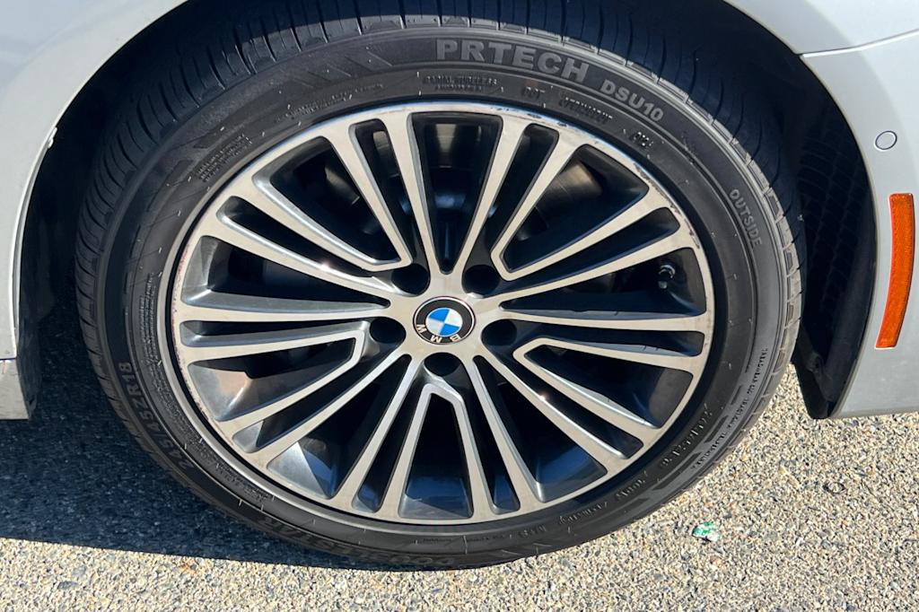 Thumbnail: 2020 BMW 5 Series - 17