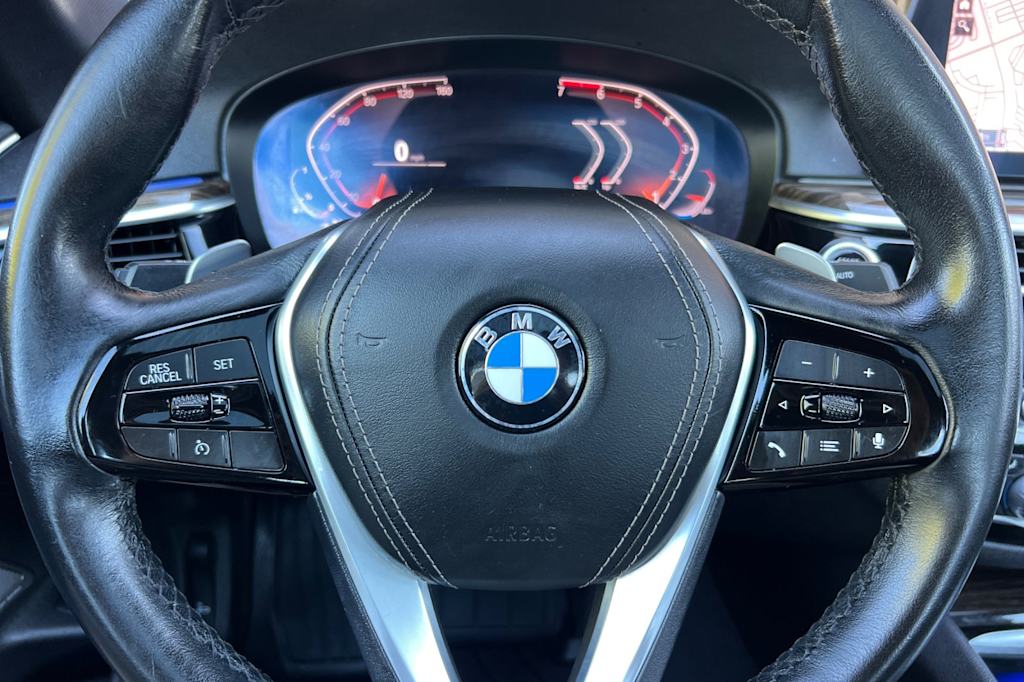 Thumbnail: 2020 BMW 5 Series - 26