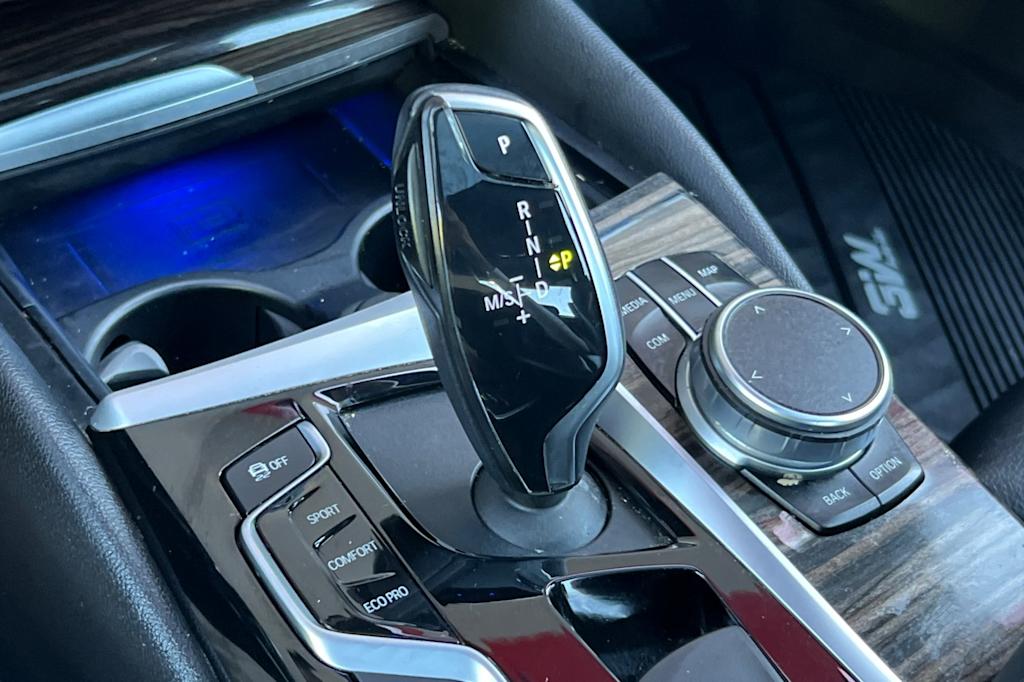 Thumbnail: 2020 BMW 5 Series - 13