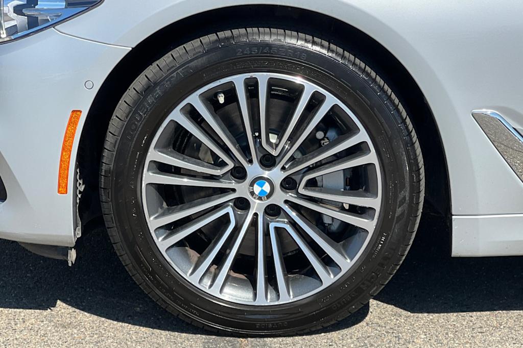 Thumbnail: 2020 BMW 5 Series - 8