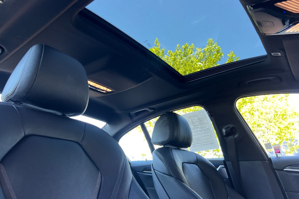 Thumbnail: 2020 BMW 5 Series - 22