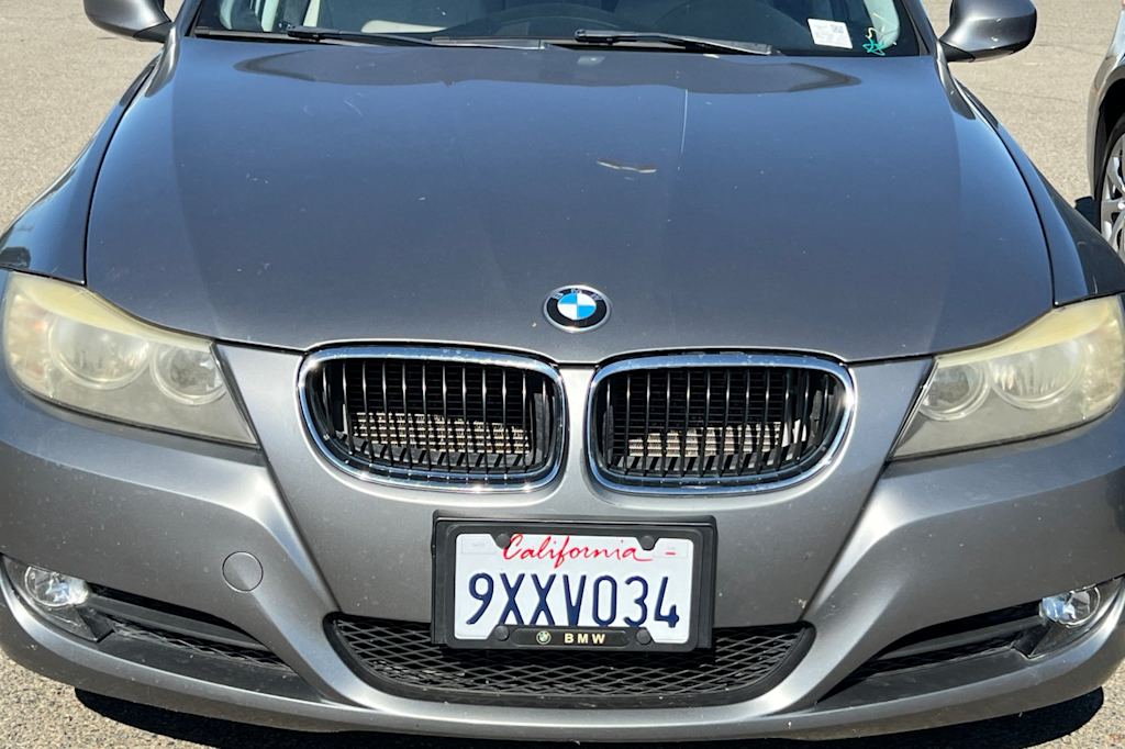 Thumbnail: 2011 BMW 3 Series - 13