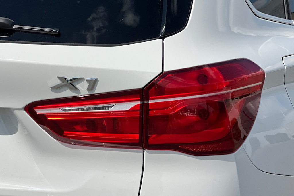 Thumbnail: 2018 BMW X1 - 33