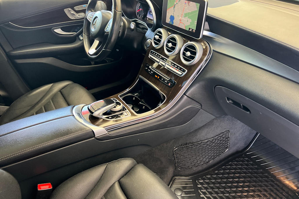 Thumbnail: 2016 Mercedes-Benz GLC - 12