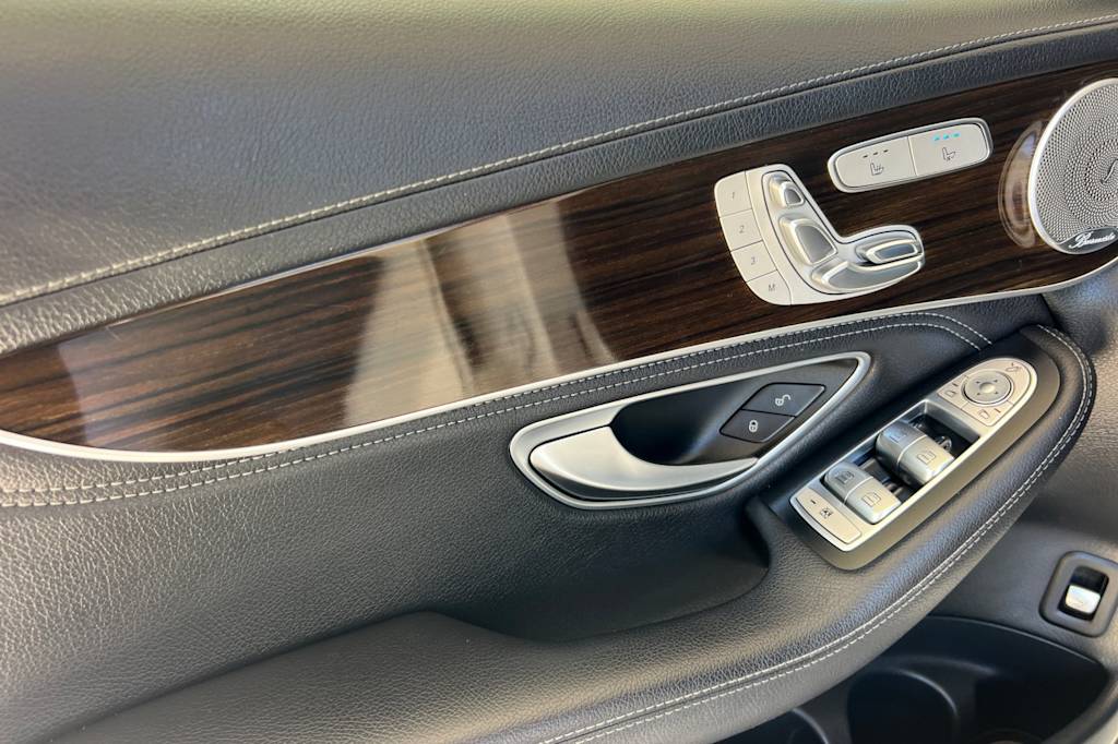 Thumbnail: 2016 Mercedes-Benz GLC - 21