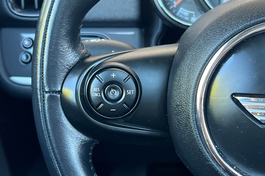 Thumbnail: 2017 MINI Cooper Countryman - 28