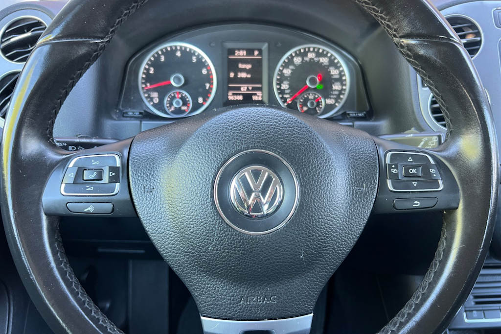 Thumbnail: 2017 Volkswagen Tiguan - 28