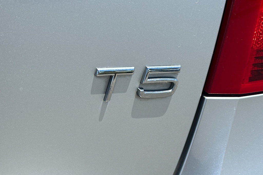 Thumbnail: 2015 Volvo S60 - 7