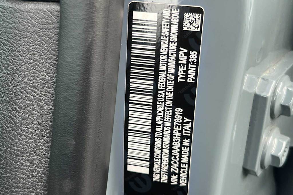 Thumbnail: 2017 Jeep Renegade - 16