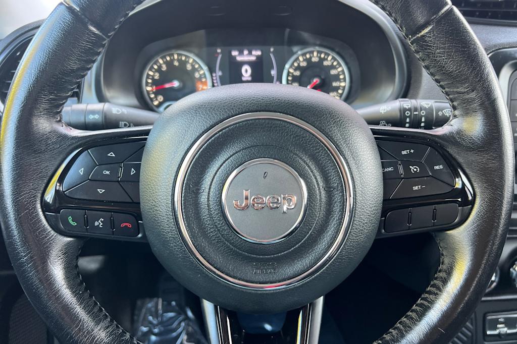 Thumbnail: 2017 Jeep Renegade - 27