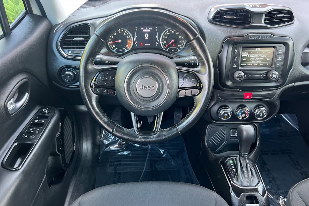 Thumbnail: 2017 Jeep Renegade - 12