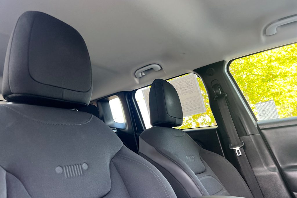 Thumbnail: 2017 Jeep Renegade - 10