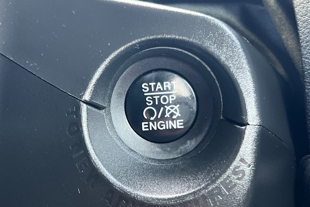 Thumbnail: 2017 Jeep Renegade - 26