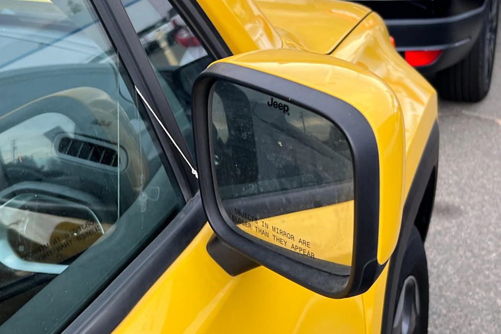 Thumbnail: 2018 Jeep Renegade - 7